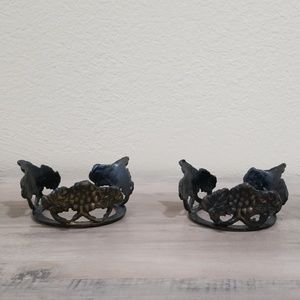 Grape leaf metal candle decor